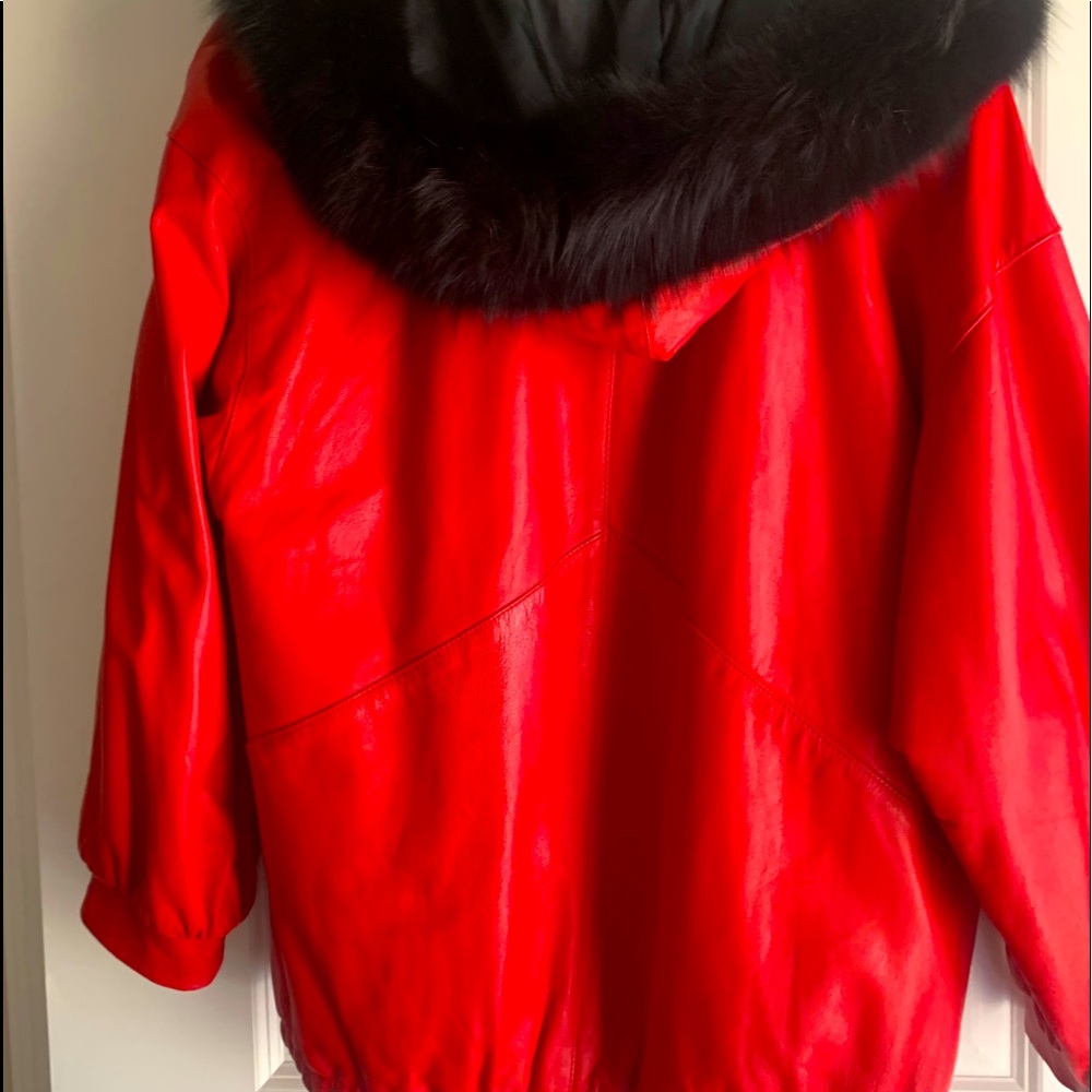 Soft leather warmth in excellent condition.
